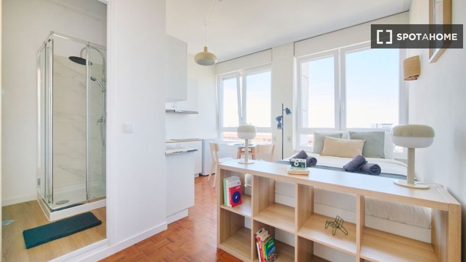 Apartment mono Lisbon — photo 8