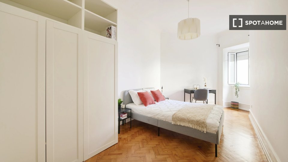 Double room Lisbon, 9 beds — photo 11