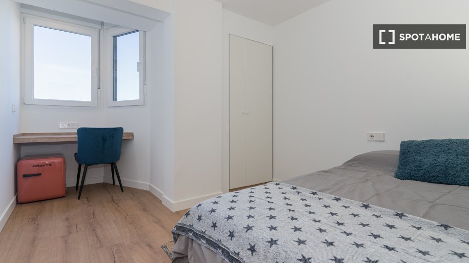 Double room Madrid, 6 beds — photo 10