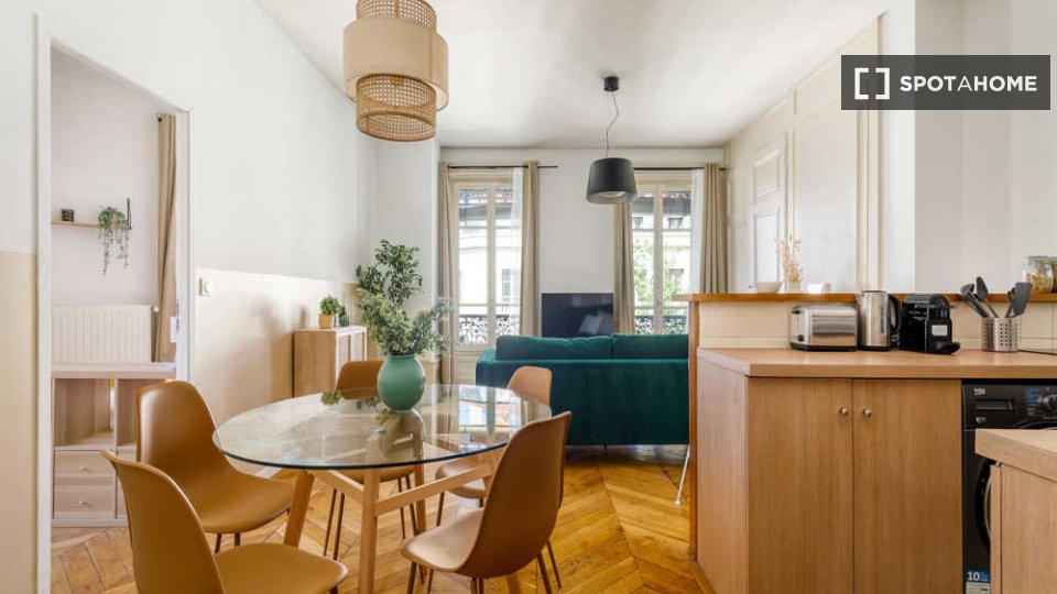 Double room Lyon, 4 beds, 120m² — photo 4