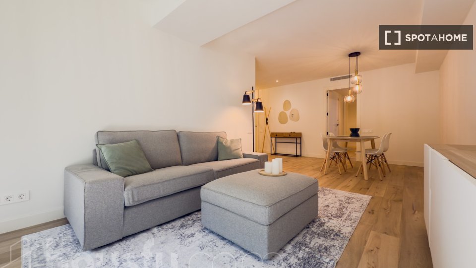 Apartment Barcelona, 3 beds, 109m² — photo 4