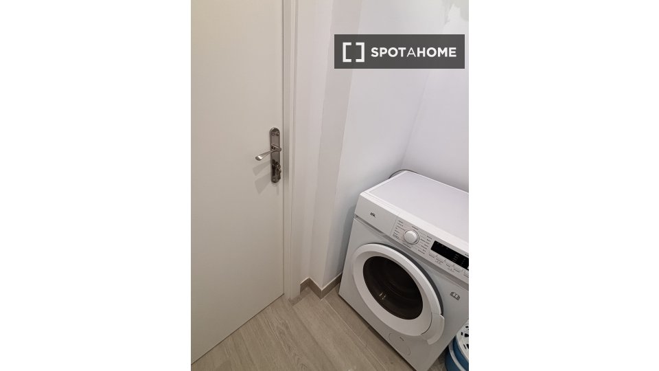 Apartment Madrid, 1 bed, 21m² — photo 9
