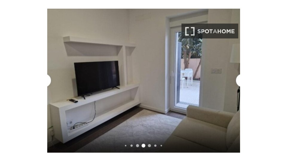 Apartment Lisbon, 2 beds, 80m² — photo 1