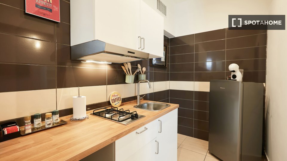 Appartamento Napoli, 1 camera, 64m² — foto 2