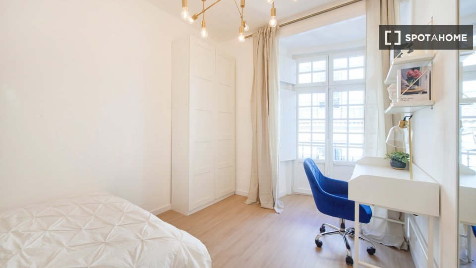 Double room Lisbon, 10 beds — photo 14