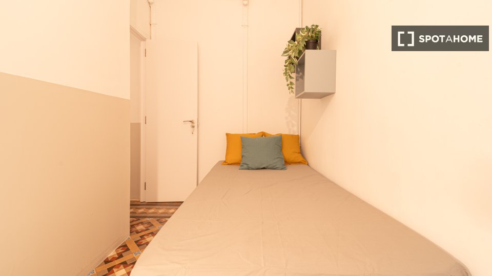 Double room Barcelona, 7 beds, 200m² — photo 6