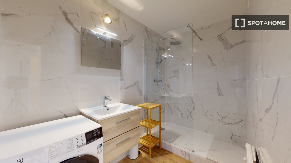 Double room Marseille, 9 beds — photo 19