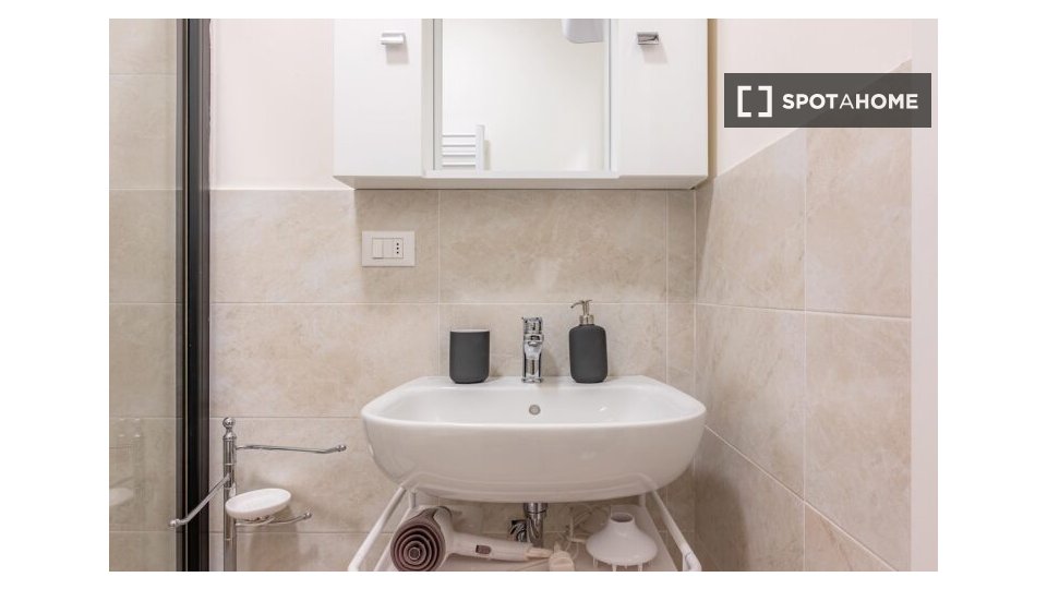 Apartment Milan, 1 bed, 50m² — photo 15