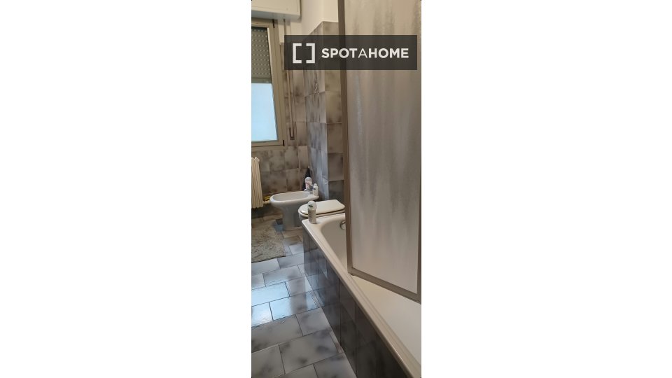 Double room Milan, 3 beds — photo 5
