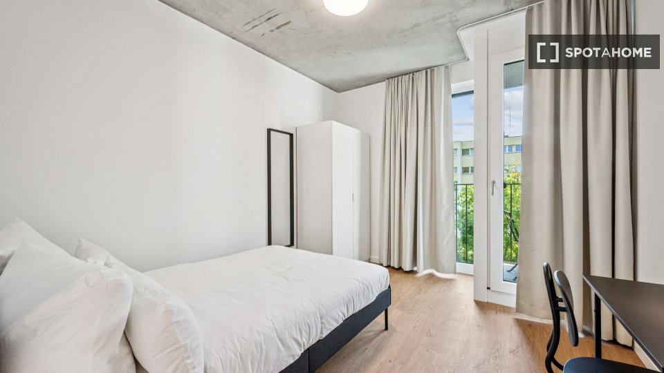 Double room Berlin, 3 beds, 57m² — photo 14