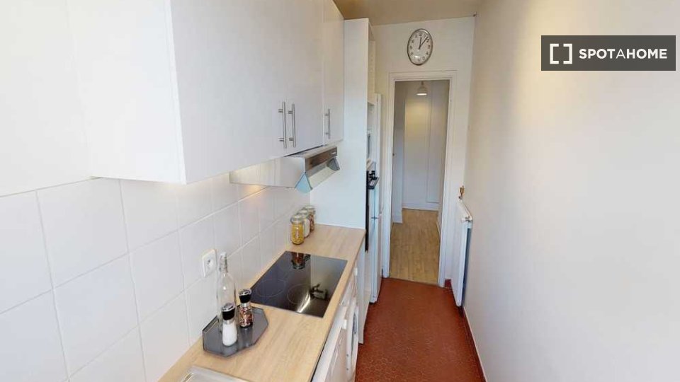 Double room Paris, 4 beds, 80m² — photo 5