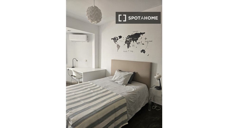 Habitación en piso compartido en Palma