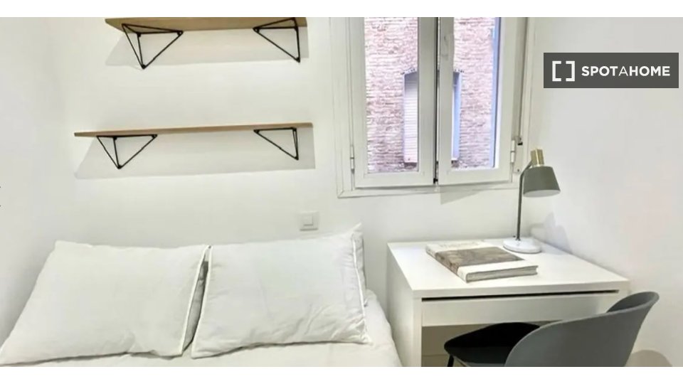 Double room Madrid, 18 beds — photo 29