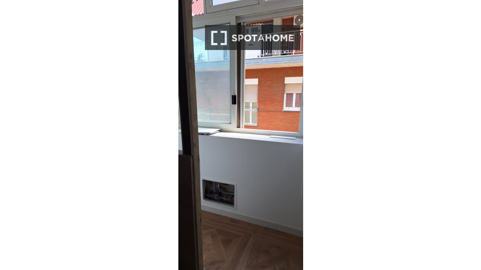 Apartment Rome, 1 bed — photo 4