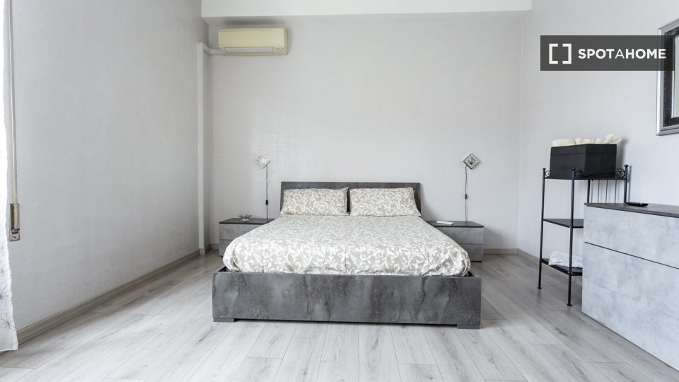 Double room Rome, 4 beds — photo 12