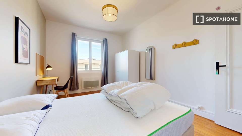 Double room Lyon, 6 beds — photo 8