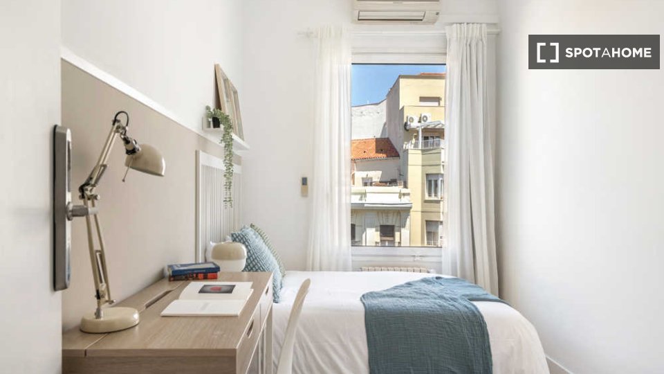 Double room Madrid, 8 beds — photo 44