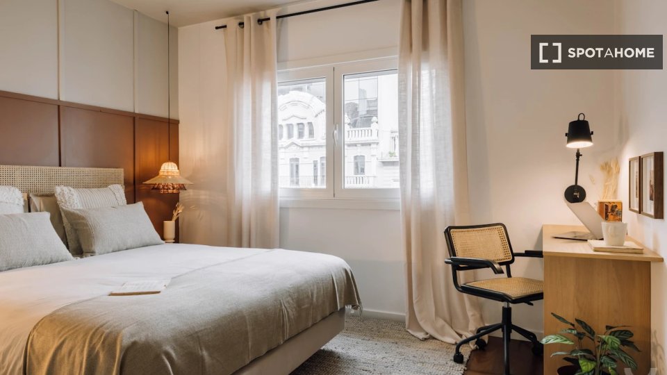 Apartment Lisbon, 1 bed, 64m² — photo 1