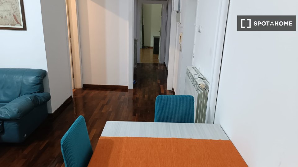 Double room Naples, 2 beds — photo 10