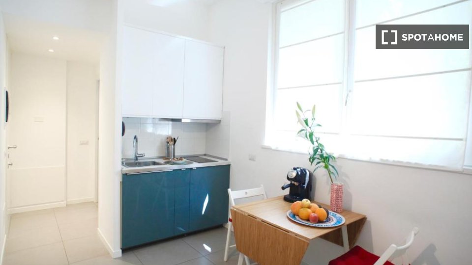 Apartment Milan, 1 bed — photo 11