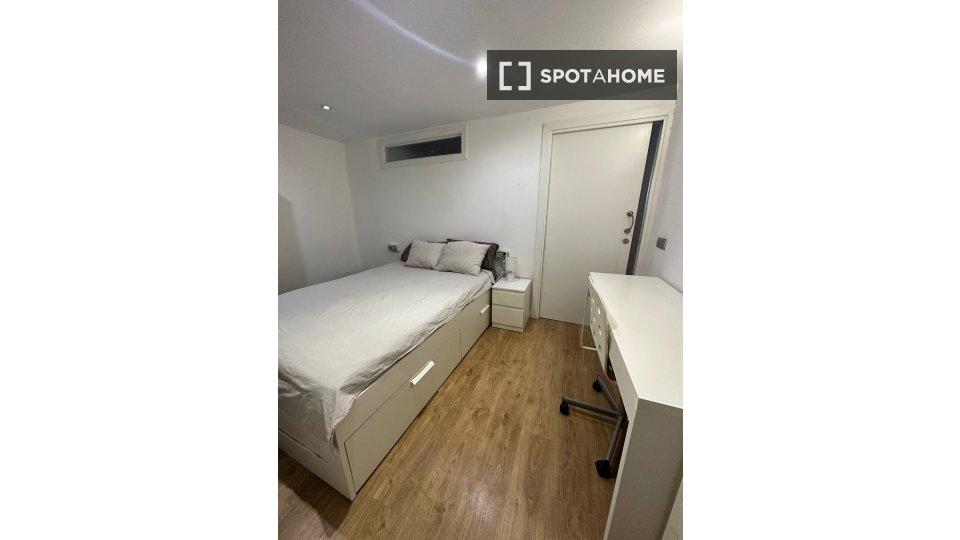 Apartment Barcelona, 1 bed, 35m² — photo 13