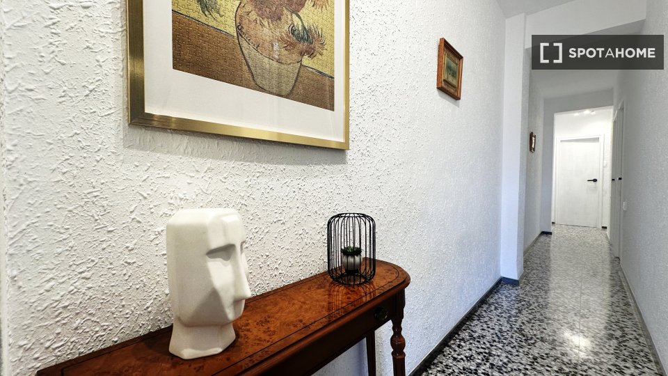 Double room Valencia, 5 beds — photo 19