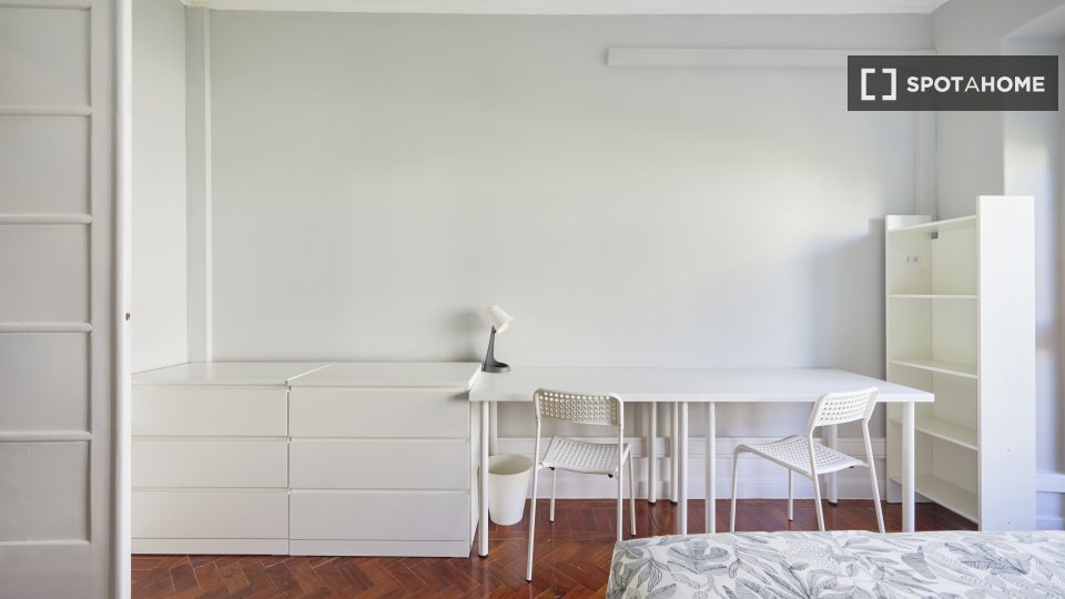 Double room Lisbon, 16 beds — photo 11