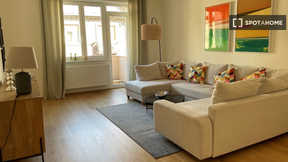 Apartment Budapest, 2 beds, 65m² — photo 10