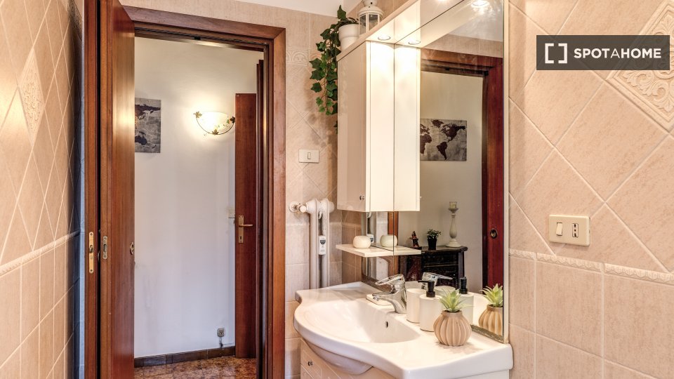 Apartment Rome, 2 beds, 75m² — photo 17