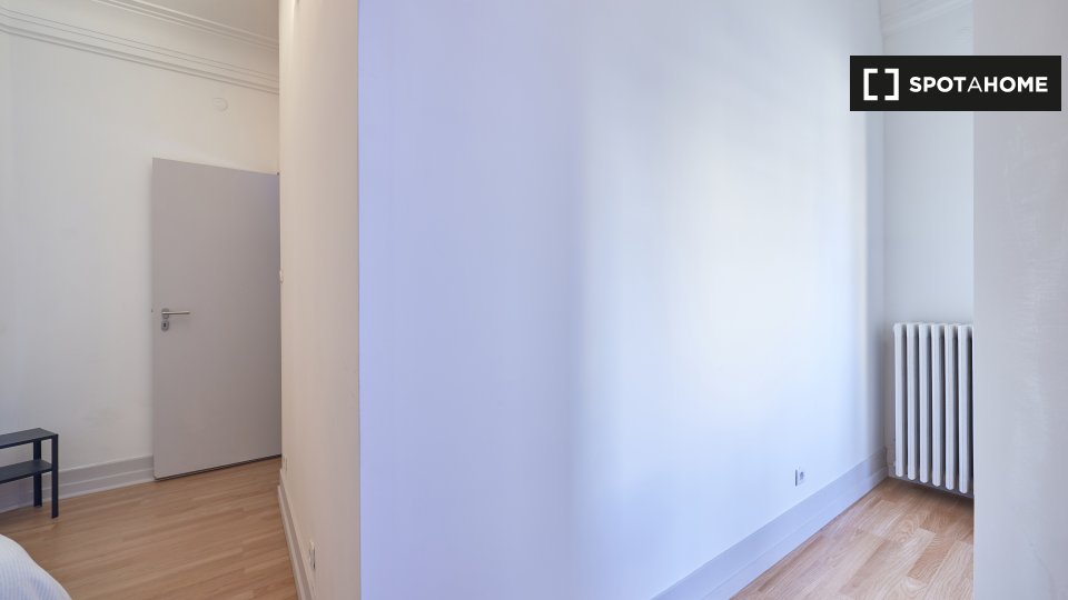 Double room Lisbon, 13 beds — photo 4