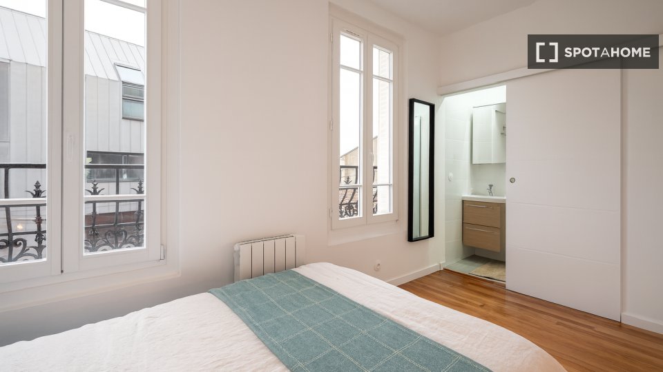 Double room Paris, 9 beds, 244m² — photo 20