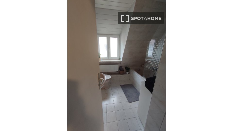 Apartment mono Stuttgart, 60m² — photo 32