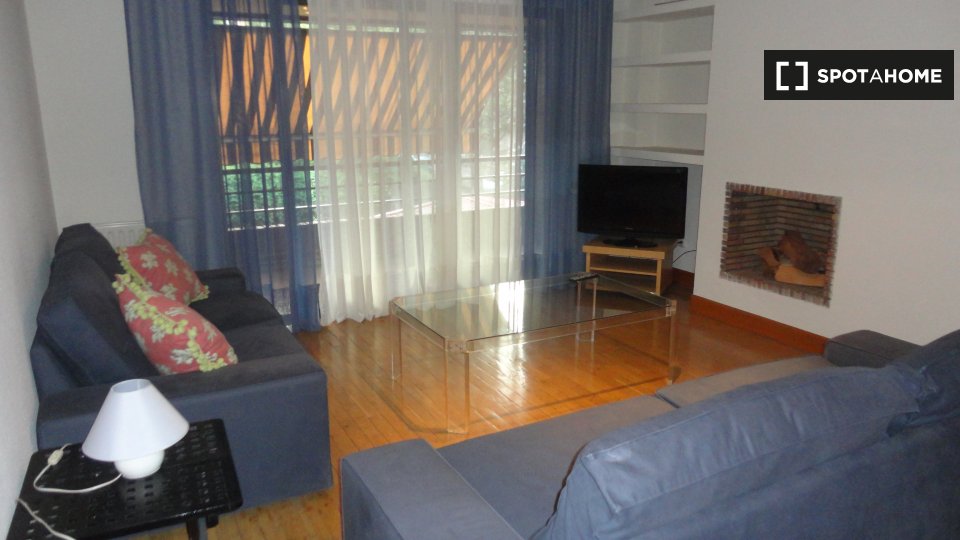 Double room Madrid, 4 beds, 150m² — photo 6