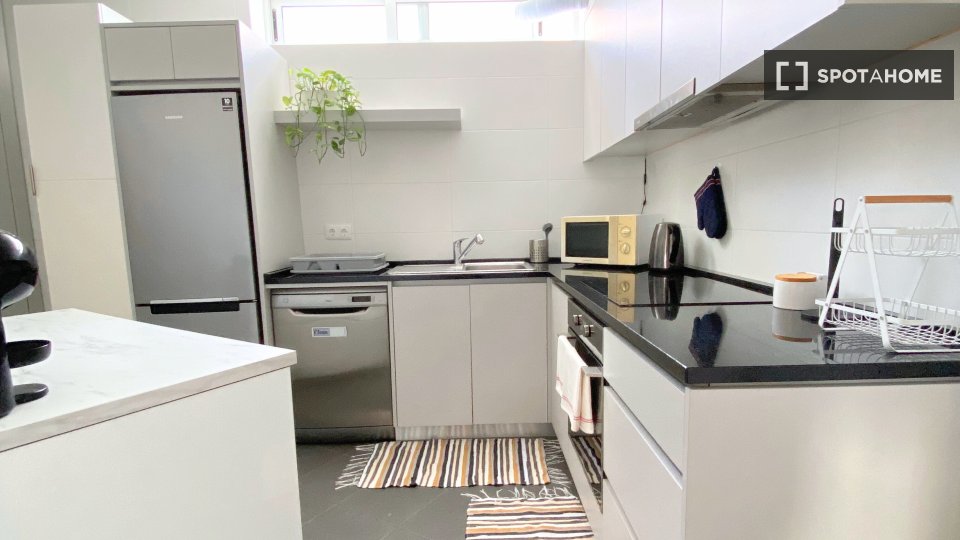 Apartment Porto, 2 beds, 66m² — photo 8