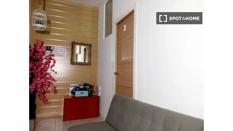 Double room Madrid, 4 beds, 90m² — photo 2