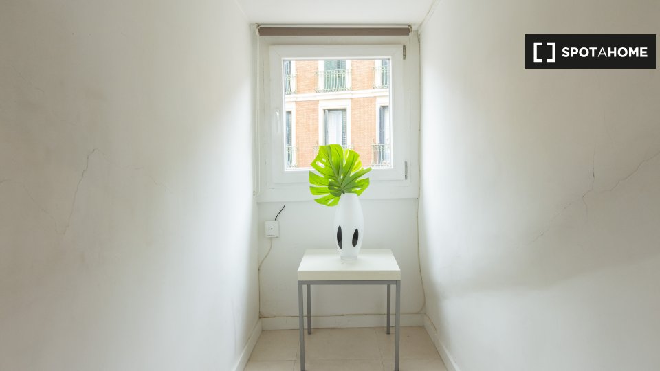Apartment Madrid, 2 beds — photo 19
