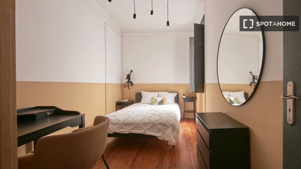 Double room Lisbon, 6 beds — photo 1