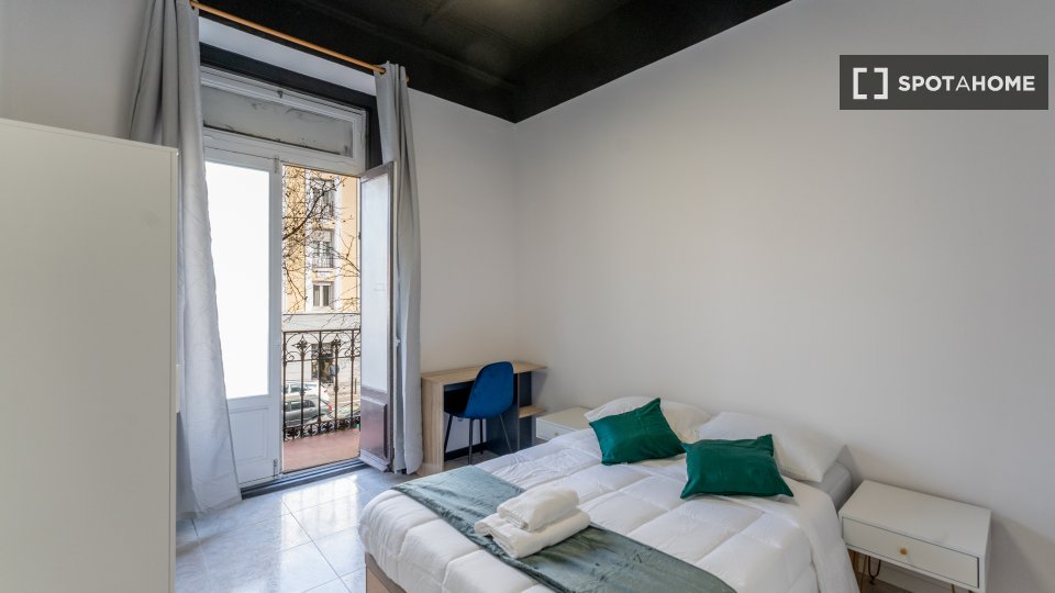 Double room Madrid, 11 beds — photo 13