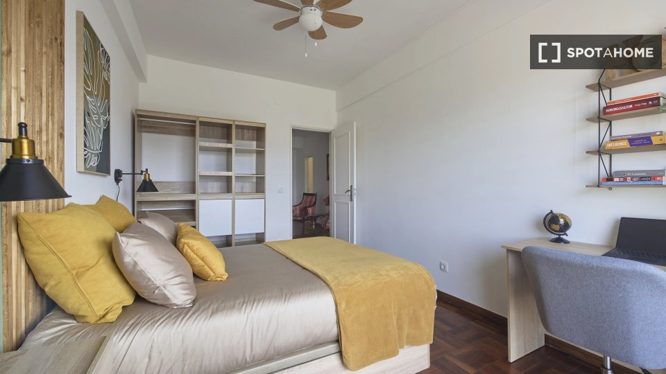 Double room Lisbon, 7 beds — photo 4