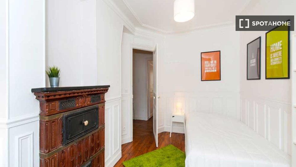Double room Paris, 4 beds, 70m² — photo 11