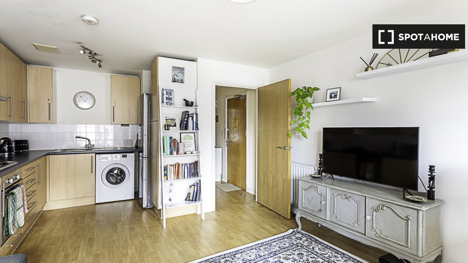 Apartment London, 2 beds — photo 12