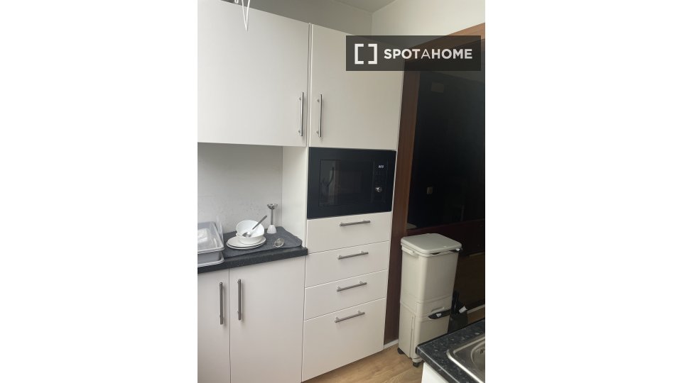 Double room Lisbon, 5 beds, 90m² — photo 2