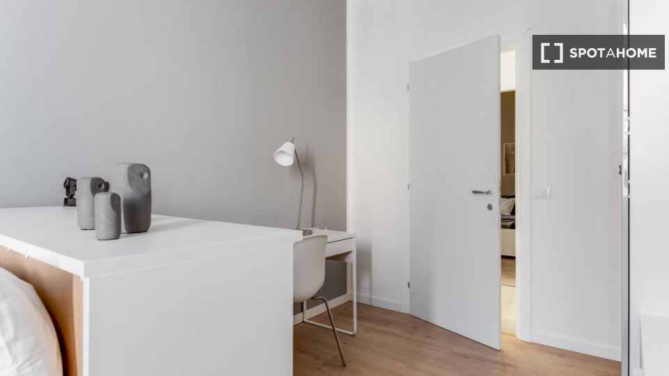 Double room Milan, 9 beds, 182m² — photo 16
