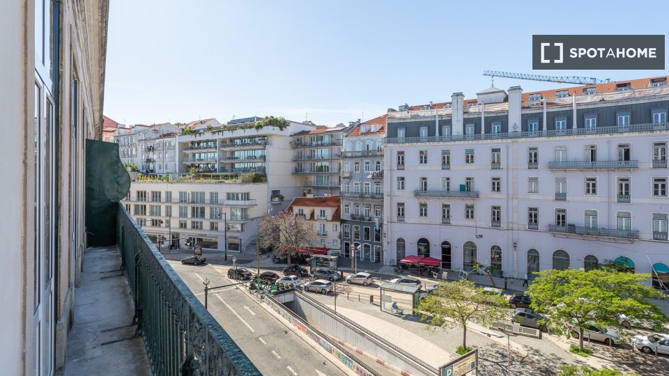 Double room Lisbon, 9 beds — photo 20