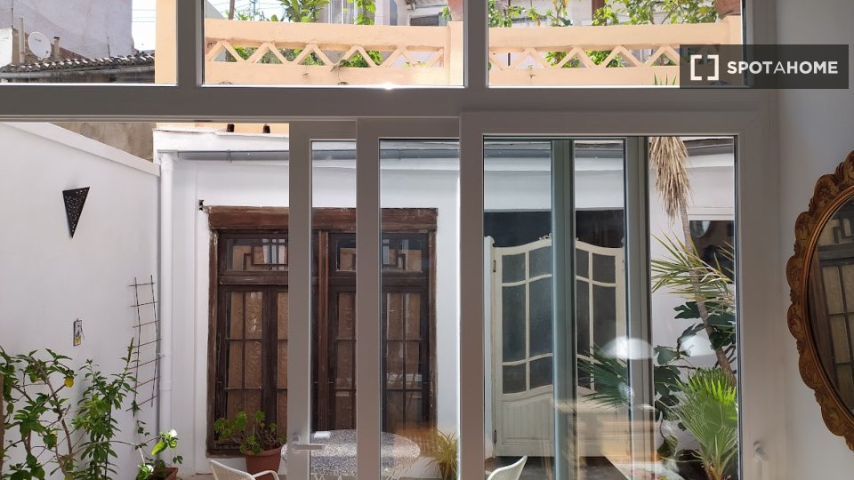 Apartment Valencia, 2 beds, 140m² — photo 4