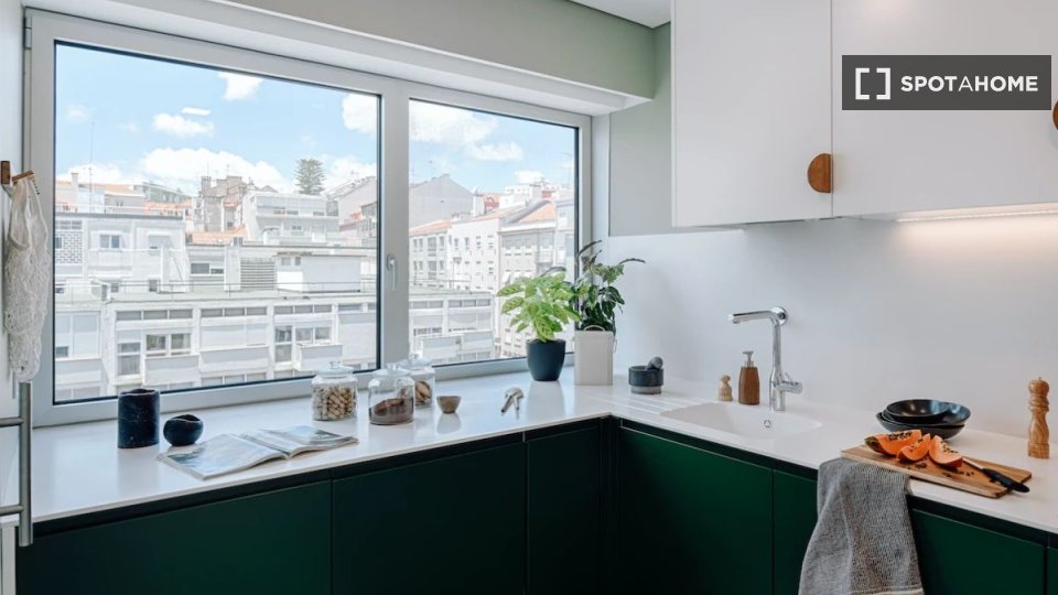Apartment Lisbon, 3 beds — photo 12