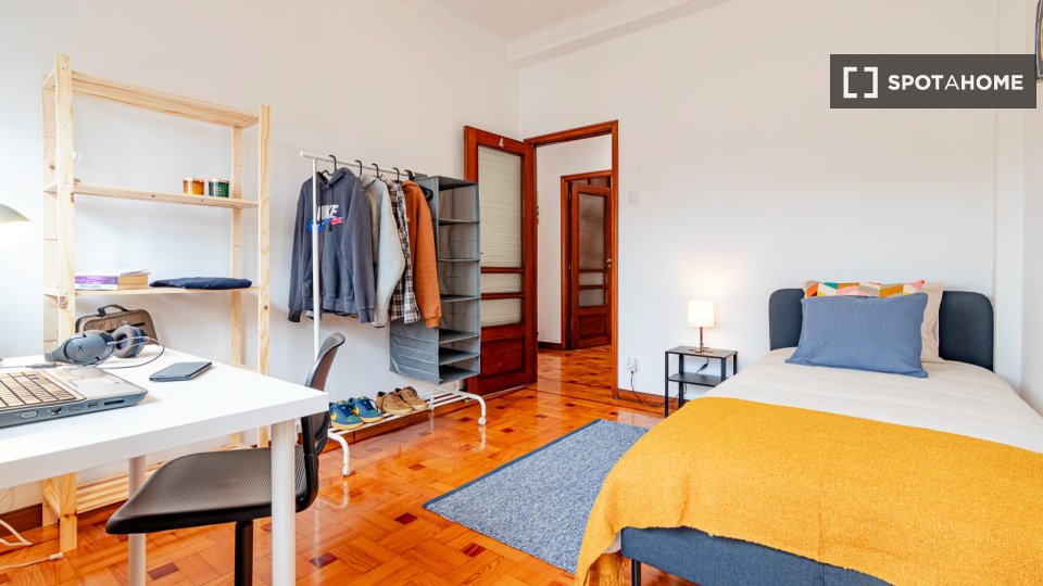 Double room Porto, 4 beds, 160m² — photo 4