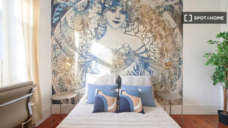 Double room Lisbon, 6 beds — photo 26