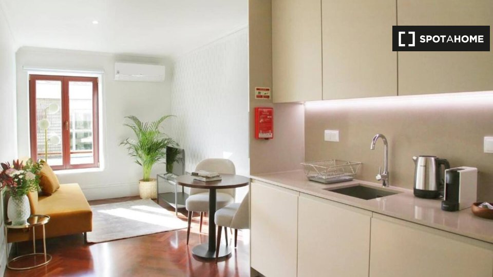 Apartment Porto, 1 bed — photo 1