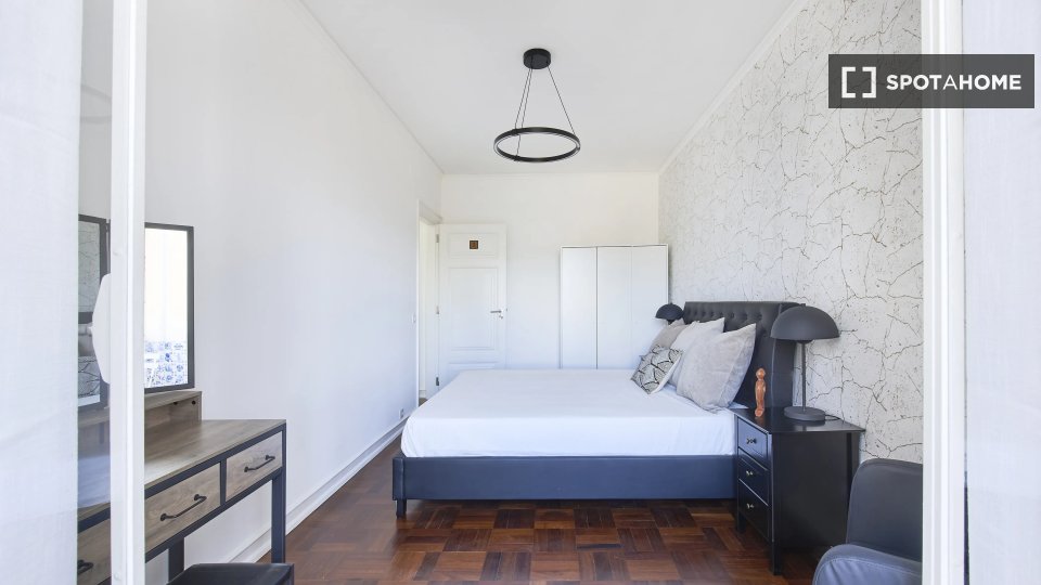 Double room Lisbon, 7 beds — photo 4